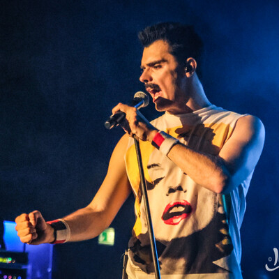 gallery image q revival band