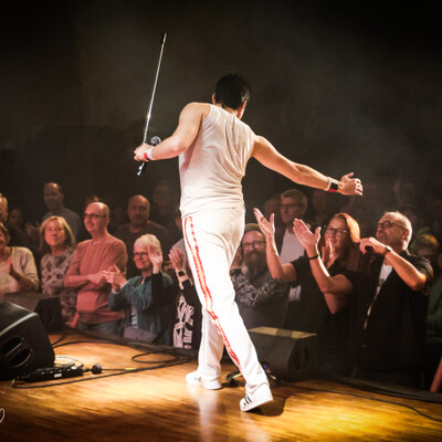 gallery image q revival band